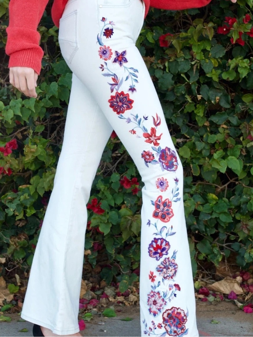 DRIFTWOOD Farrah Embroidered Flare Leg Jeans Blue Birds - Picture 7 of 14